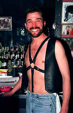 Queen of Hearts, Warren