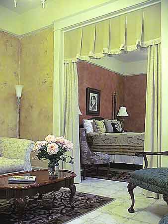 Painted Lady, San Antonio