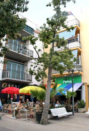 Parrot's Pub, Sitges