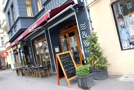 Schall und Rauch, Berlin