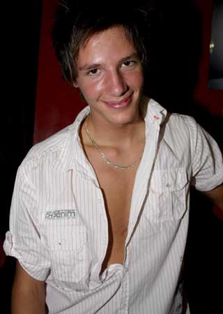 Escape to Paradise, Prague